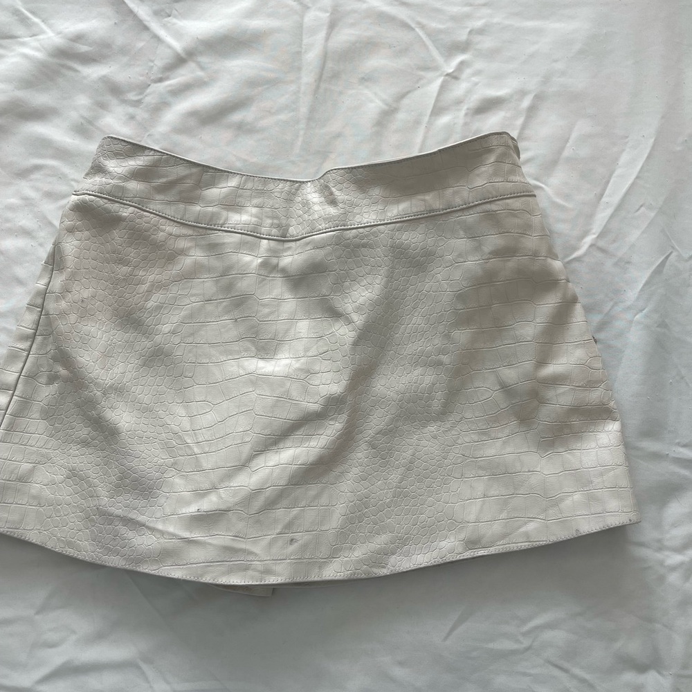 White Croc-Embossed Mini Skirt